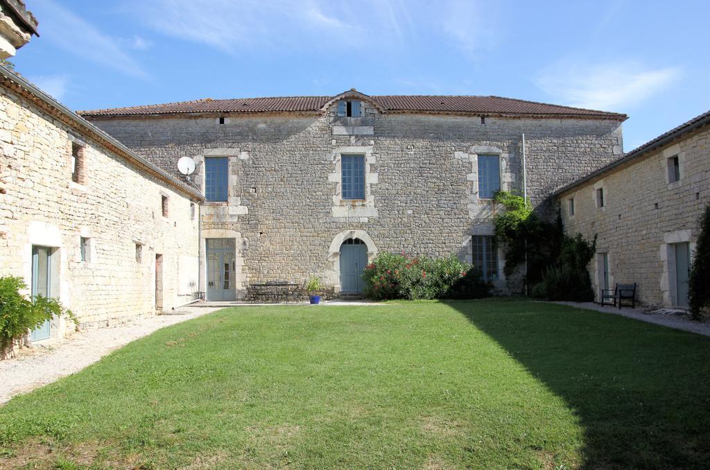 Canel Thézac Exterior photo